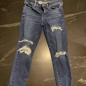 Women’s Sz 2 Super Stretch American‎ Eagle Skinny Jeans